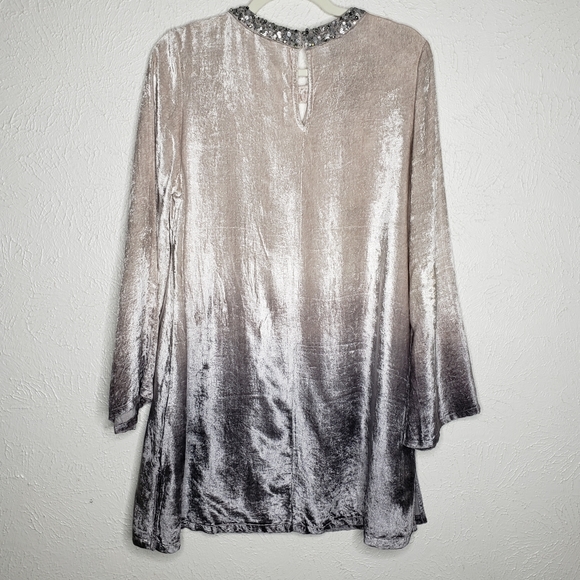 Soft Surroundings Ombre Velvet Sequin Sparkle Key Hole Tunic Modest Holiday Top - Picture 7 of 12